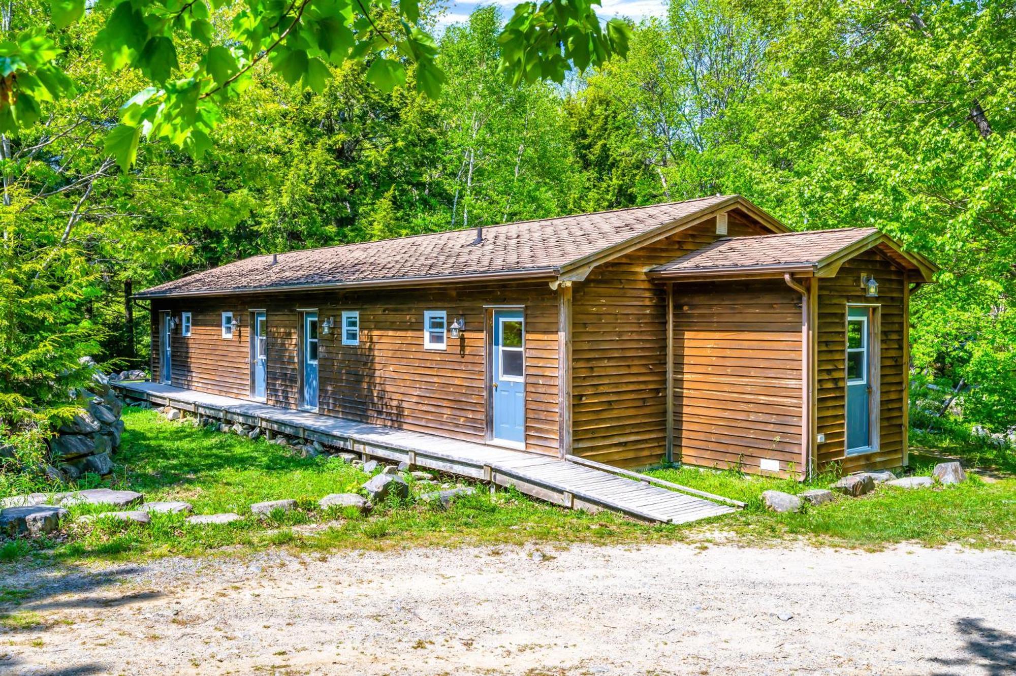Mersey River Chalets A Nature Retreat Caledonia Exterior photo